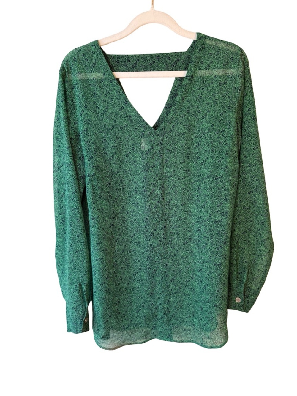 CAbi Green Paisley V-Neck Sheer Blouse Size S Lightweight Flowy Casual - Picture 2 of 14